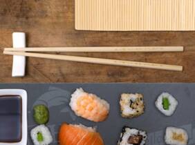 Cupón descuento oferta Kit de sushis para 2 personas con 10 piezas