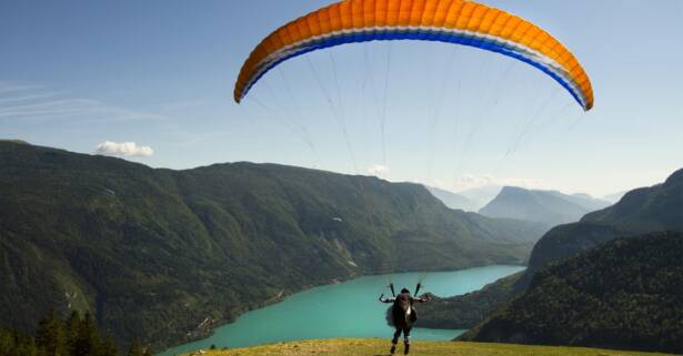 Vuelo biplaza en parapente para una o dos personas en Galicia