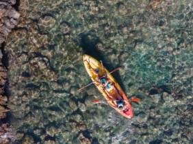 Experiencia en Kayak para 1 o 2 personas en La Caleta Adventures