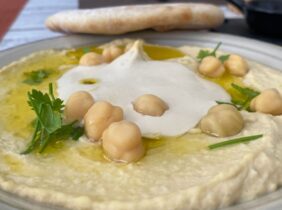 Hasta 54% de dto. en Cocina mediterránea en The Med