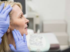 Tratamiento facial Skinbooster en Centro de Odontología Centia