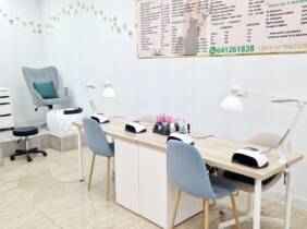 Spa/Salón de uñas - Manicura