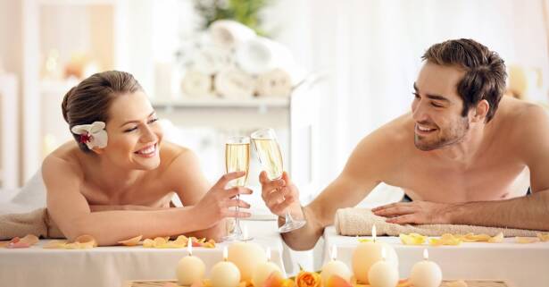 Masaje en pareja con degustación de té o cava y bombón de chocolate