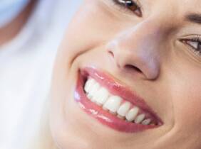 Limpieza dental y blanqueamiento