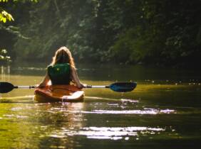 ¡Descubre la emoción del kayak con Multiaventuras Sierra Oeste!