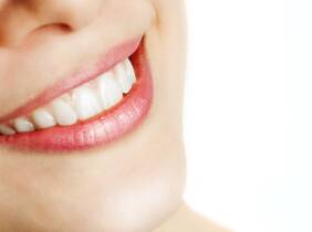 Blanqueamiento dental y limpieza bucal hasta -88%