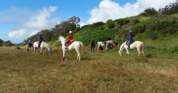 Paseo a caballo para 2 o 4 personas en Centro Hípico Las Riendas