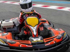 Vueltas con kart en varios circuitos a elegir en Karting Club Tenerife