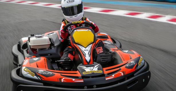 Vueltas con kart en varios circuitos a elegir en Karting Club Tenerife