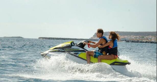 Excursión en moto de agua individual o doble en Water Sports Tenerife