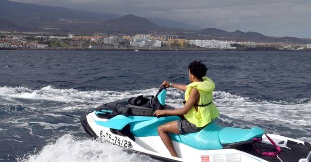 Excursión de 1 o 2 horas en una moto de agua para 1 o 2 personas