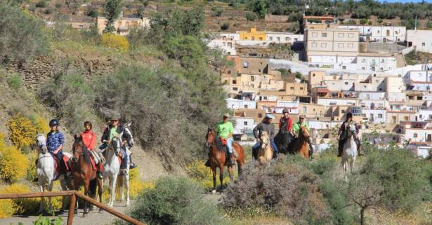 Paseo a caballo en el paraje natural de Abla con Centro El Serbal