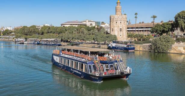 Crucero panorámico por el río Guadalquivir con Cruceros Torre del Oro