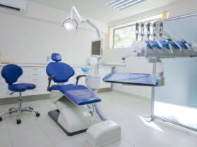 Blanqueamiento dental led