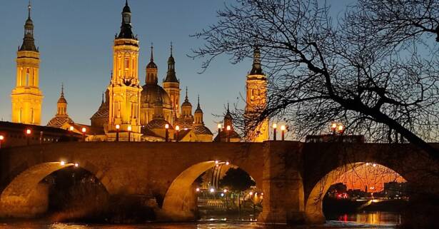 Ruta nocturna "Historias y leyendas de Zaragoza" con Gozarte