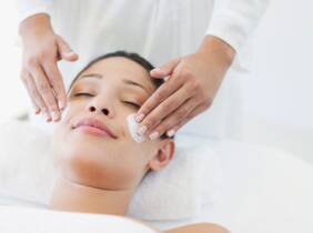 Limpieza facial de 7 pasos con microdermoabrasión