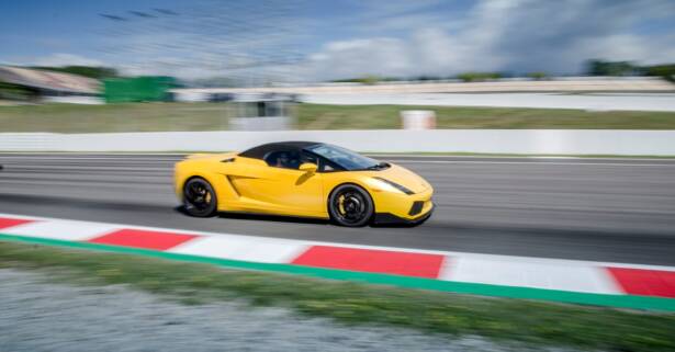 Conducción en circuito corto con el Lamborghini en Best Experience