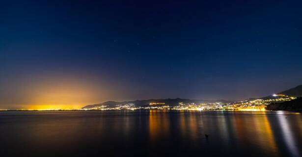 Tour marítimo nocturno con vistas a Alicante con Sea & Sail