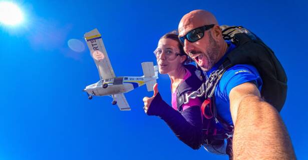 Salto en paracaídas y caída libre desde 3000 m con iJump Gran Canaria