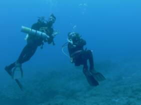 Bautismo de buceo con fotografía en The Blue Jump Ecodiving