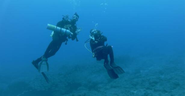 Bautismo de buceo con fotografía en The Blue Jump Ecodiving