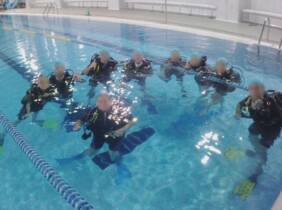 Bautismo de buceo en piscina para 1 o 2 personas con Deep Diving