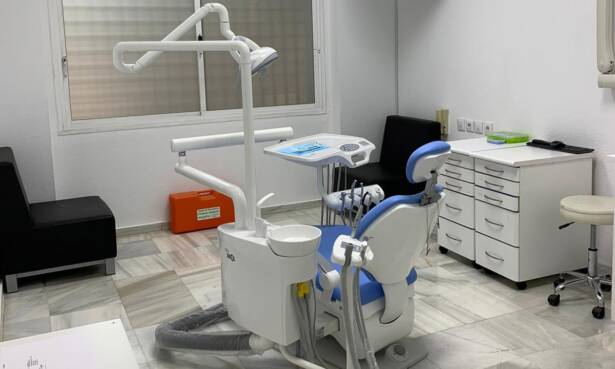 Limpieza dental y blanqueamiento