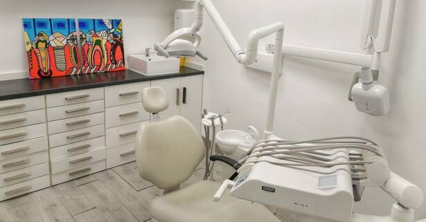 Ortodoncia con brackets y revisiones en Martín Parra Dental Clinic