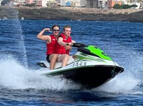 Excursión en moto de agua para 1 o 2 con Tenerife World Of Watersports