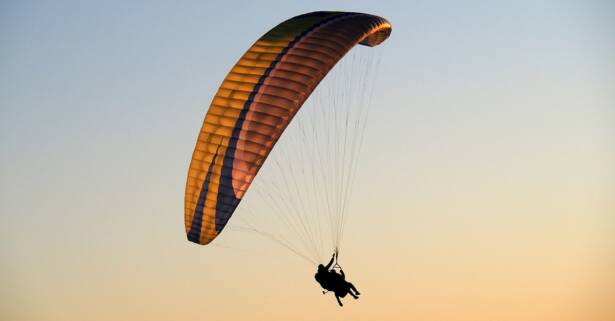 Vuelo en parapente para 1 o 2 en Zaragoza con Cierzo Flight Co