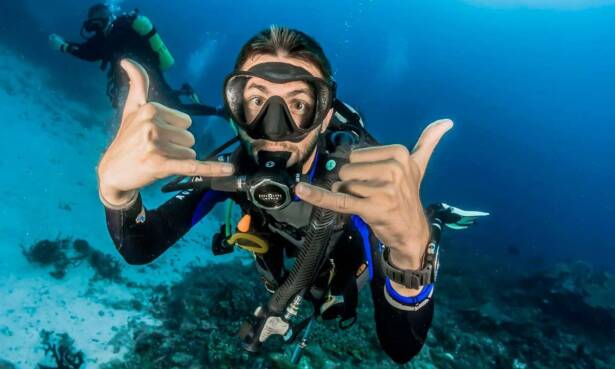 ¡Bautismo de buceo para 2 personas! ¡Descubre el mundo submarino!