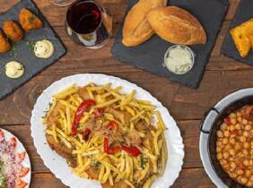 Menú de cachopo asturiano para 2 o 4 en Asador La Familia