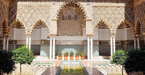 Tour guiado a la Catedral y al Alcázar de Sevilla con Amigo Tours