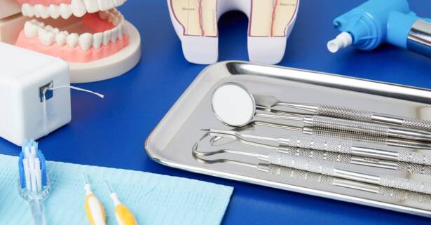 Limpieza bucal con opción a blanqueamiento en Clínica Dental Tomares