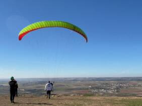 Curso para volar en parapente para una persona en Íkaro Parapente