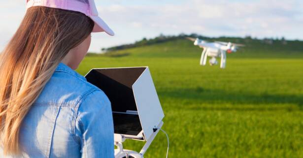 ¡Conviértete en un as del cielo con nuestro curso de piloto de drones!