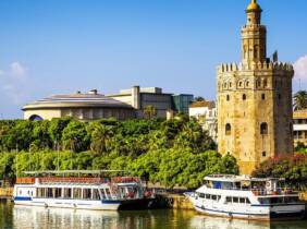 Sevilla: habitación doble con desayuno