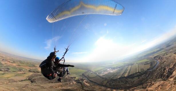 Vuelo parapante o paramotor de 20 minutos con Fotos con Airparapente