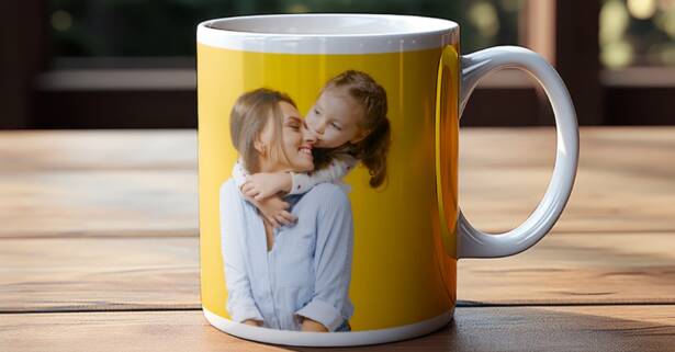 ¡Hazle sonreír! Regala una taza con foto personalizable de Photo Gifts